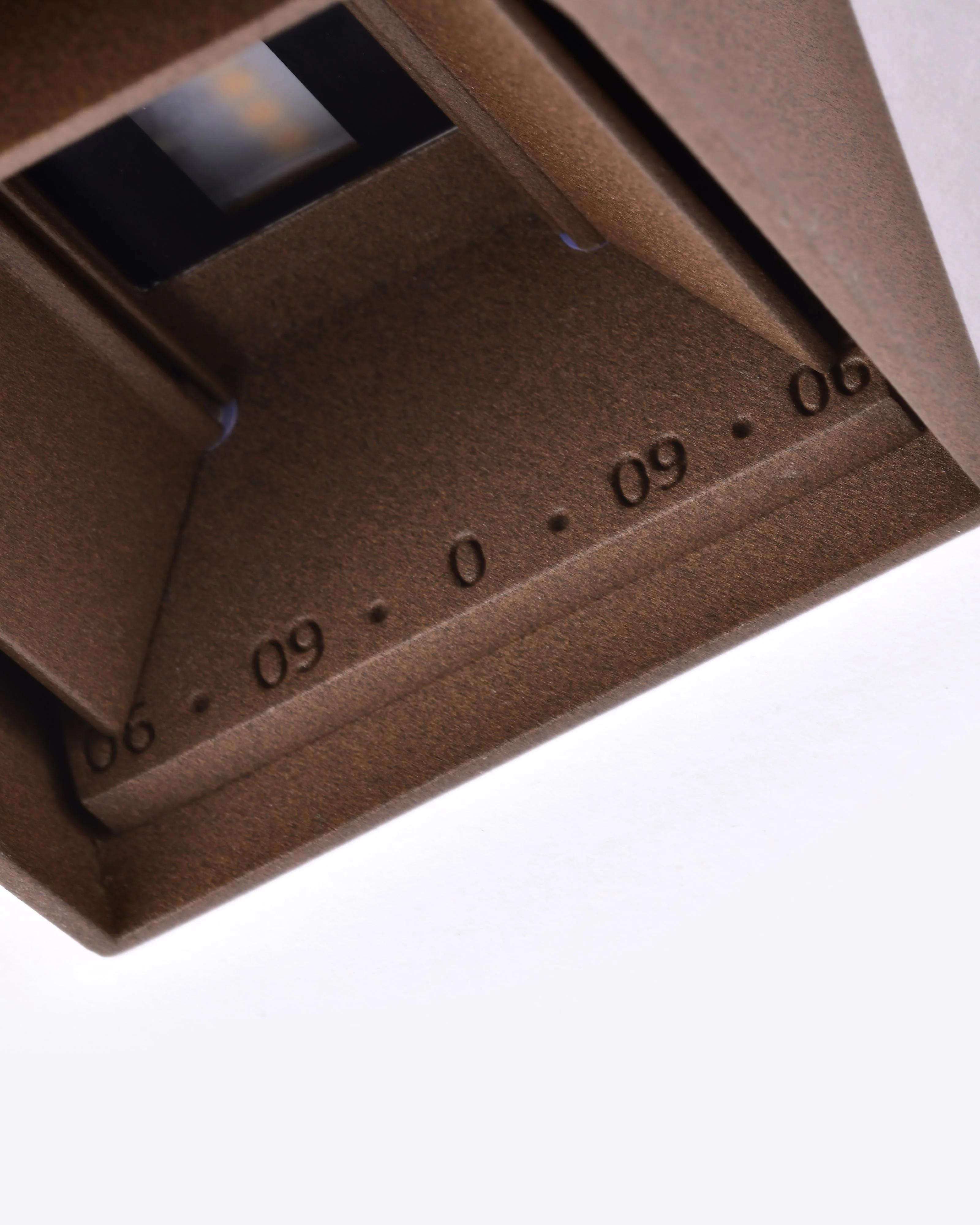 Applique Beam - Corten - Image 7