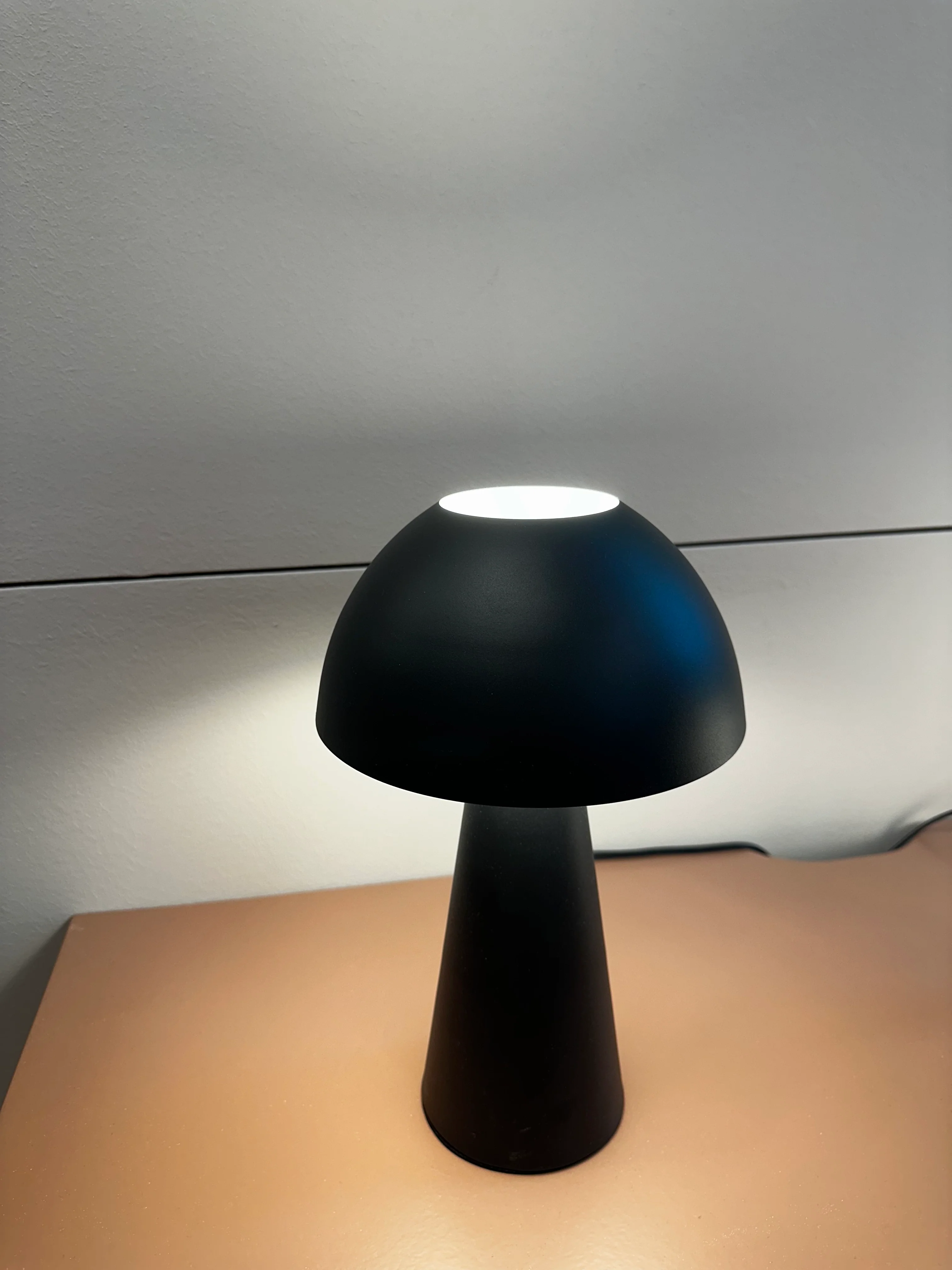 Lampada tavolo Nordic - Nero - Image 2